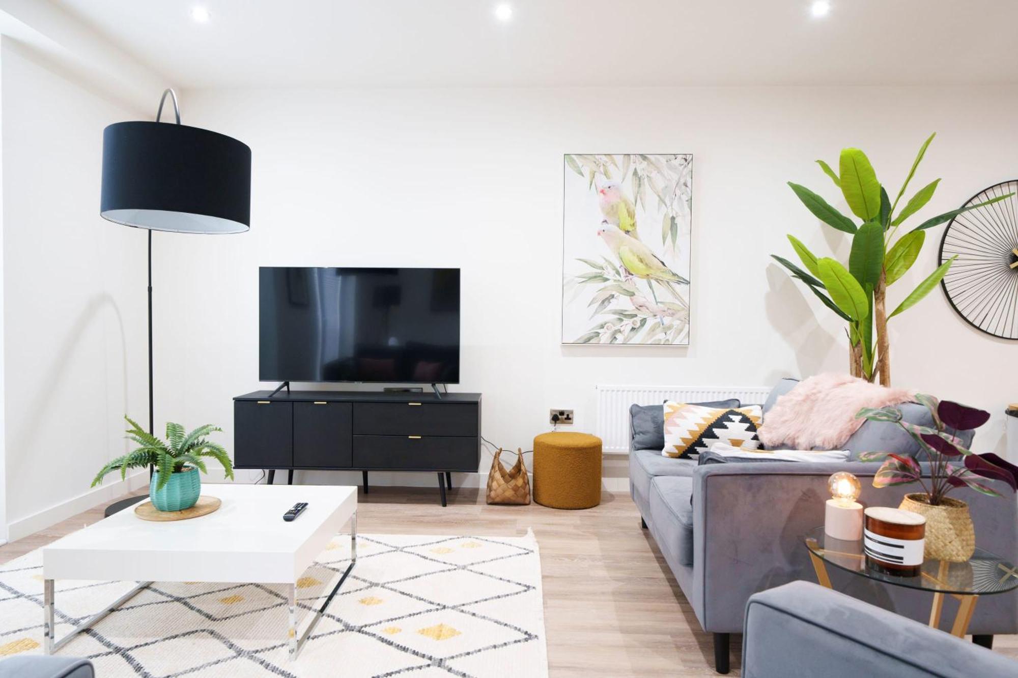 Luxury Free Parking Townhouse Villa แมนเชสเตอร์ ภายนอก รูปภาพ